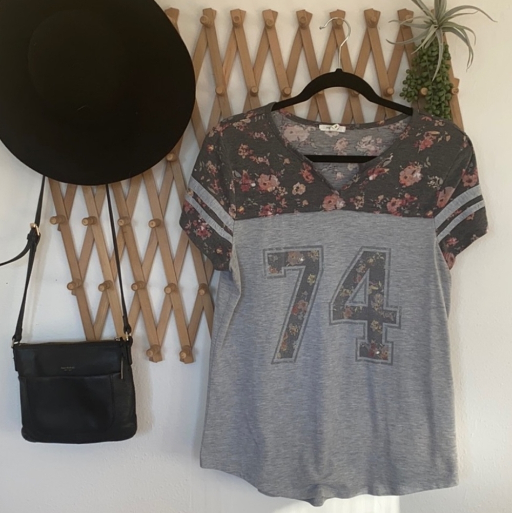 Maurices Baseball Style Floral Vneck Short Sleeve Tshirt